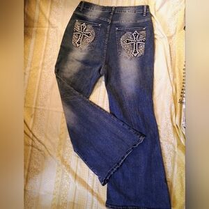 ROMWE Flare Jeans with Cross Embroidery